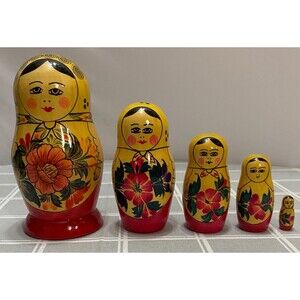 Vtg Russian Nesting Dolls set of 5 Dolls Made in USSR